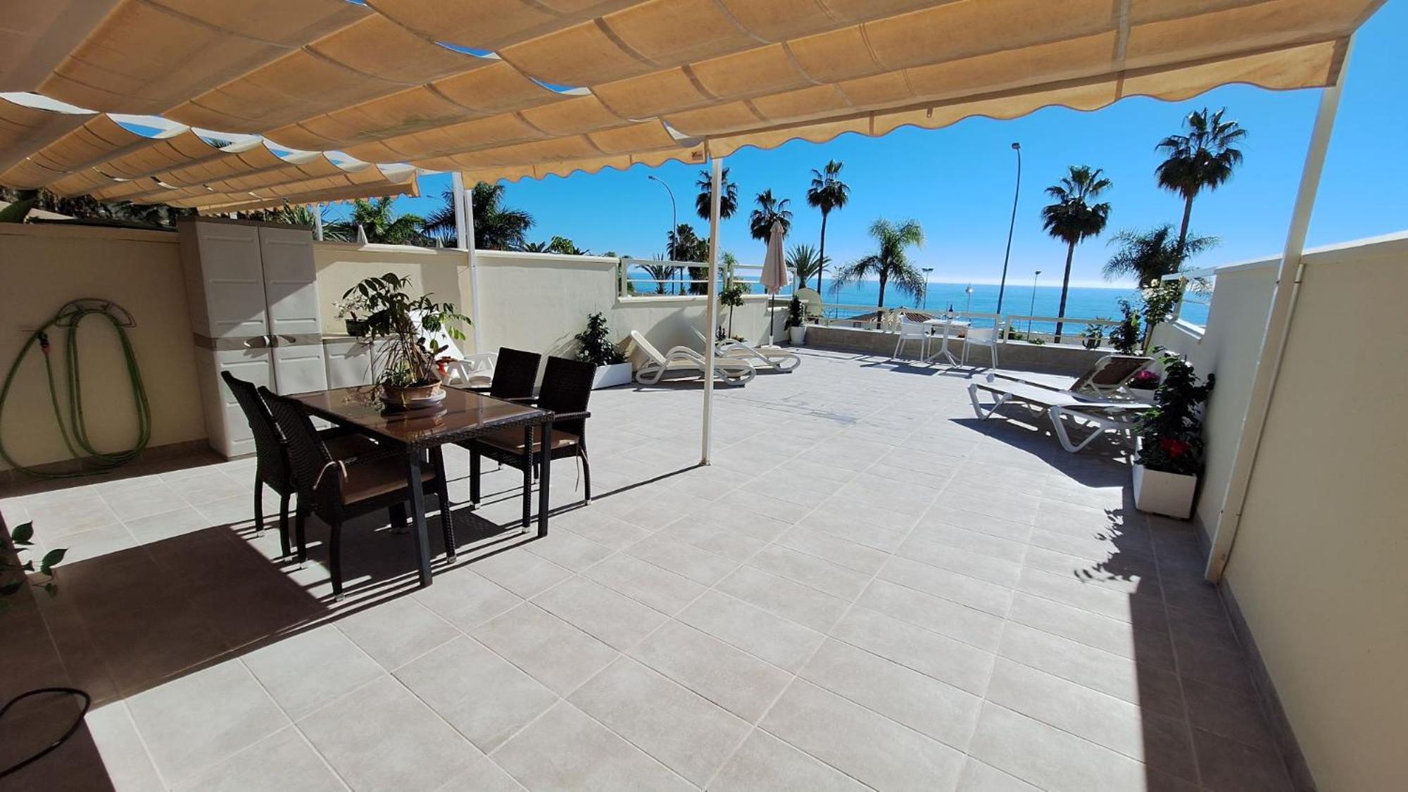 1ª LINEA PLAYA DE BURRIANA 1ºd Apartman Nerja Kültér fotó